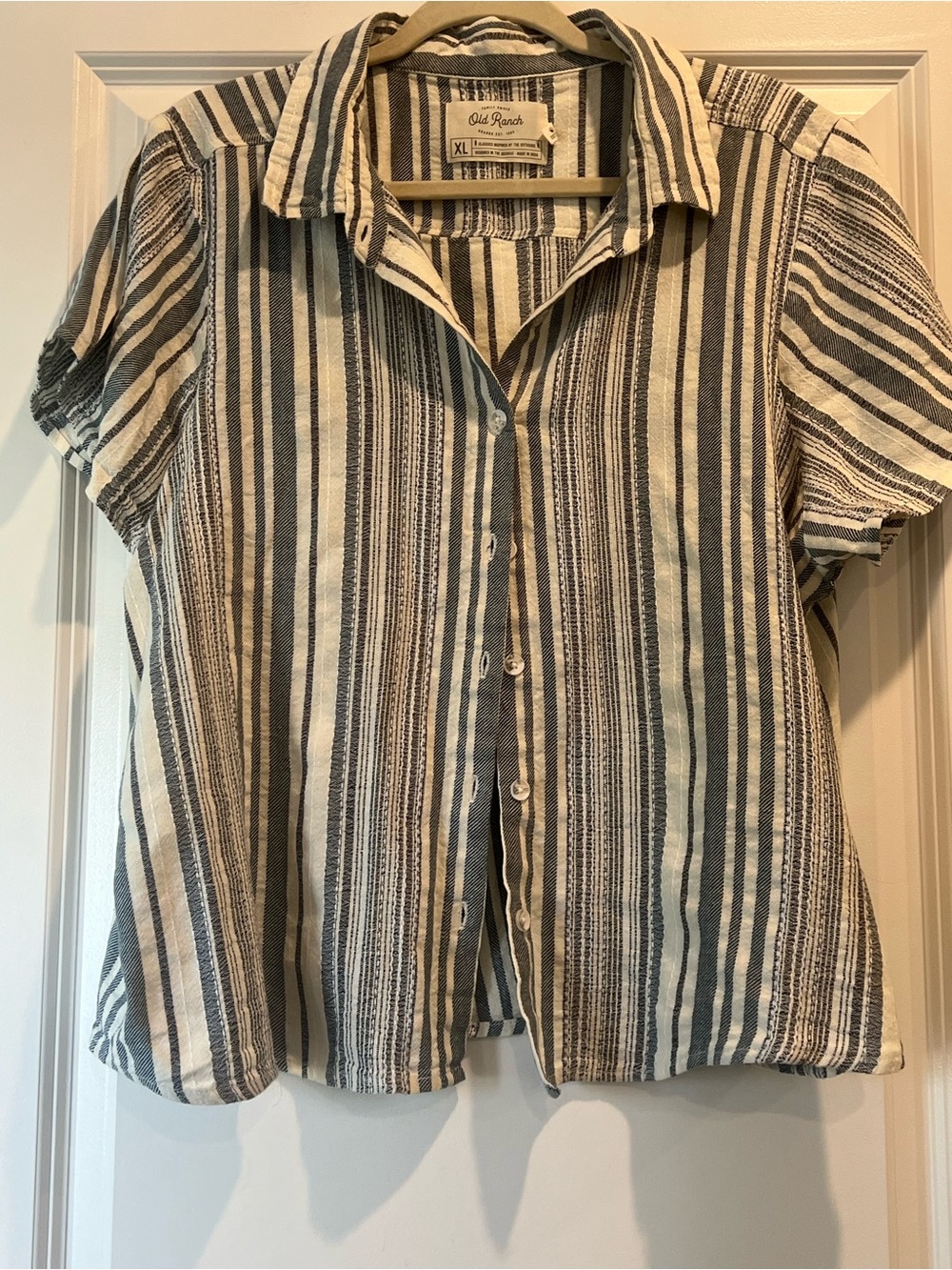 Old Ranch Striped Short-Sleeve Button-Down Top in Navy & Cream